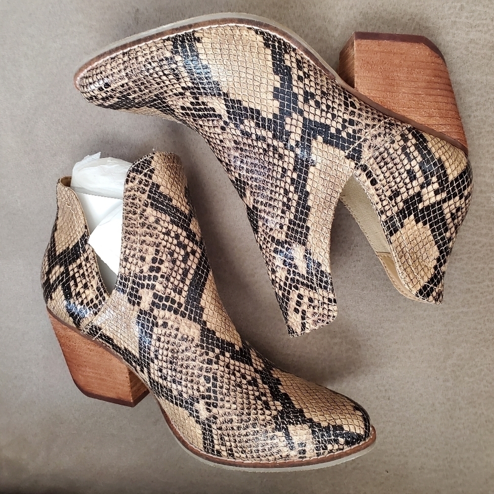 NEW Coconuts Matisse Trader Bootie Brown Snake Si… - image 7